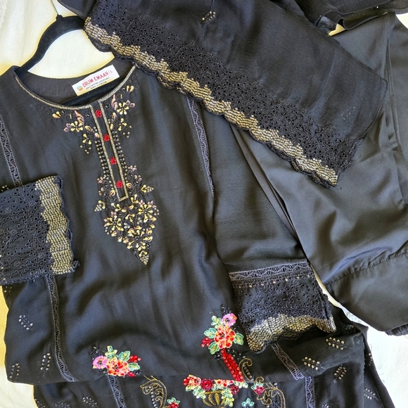 Black Embroidered Pakistani Suit by Erum Emaan - Size 45" - Large - Picture 3 of 17